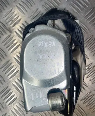 Toyota Corolla E120 E130 Front seatbelt 950111