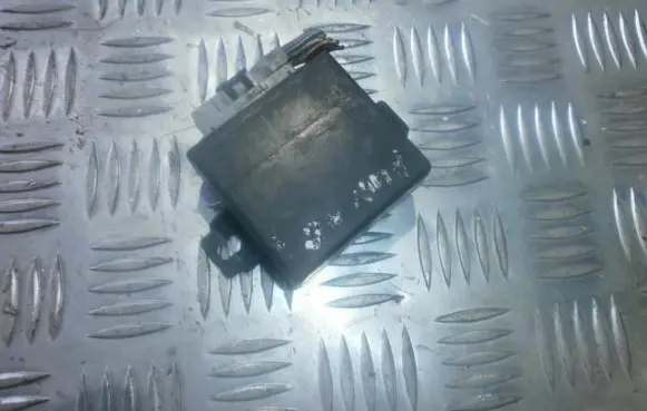Audi A8 S8 D2 4D Other control units/modules 5DS00561701 4A0907445A