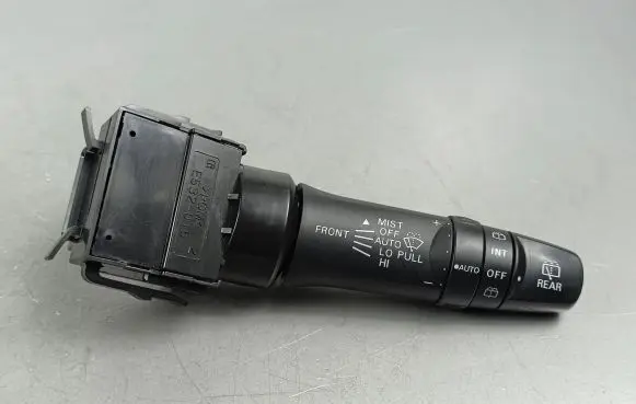 Mitsubishi Outlander Wiper control stalk E532016