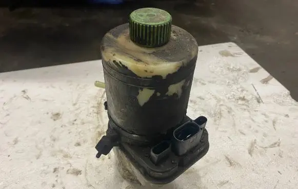 Skoda Fabia Mk2 (5J) Power steering pump 6Q0423156AB 190837709 190837109