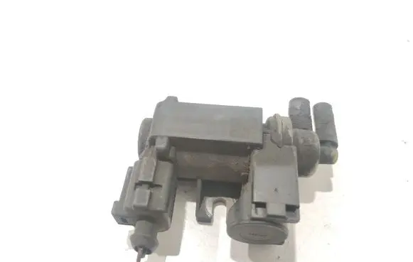 Audi Q5 SQ5 Turbo solenoid valve 8K0905627 40108357 0900677