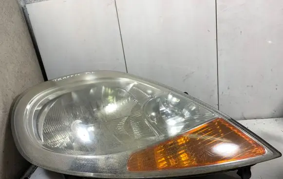Renault Trafic II (X83) Headlight/headlamp 8200701361