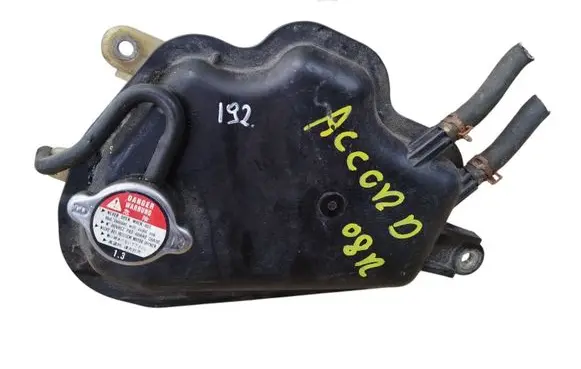 Honda Accord Coolant expansion tank/reservoir 