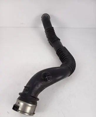 BMW 1 E82 E88 Intercooler hose/pipe 7797481