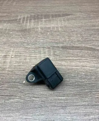 BMW 5 E39 Air pressure sensor 2246977