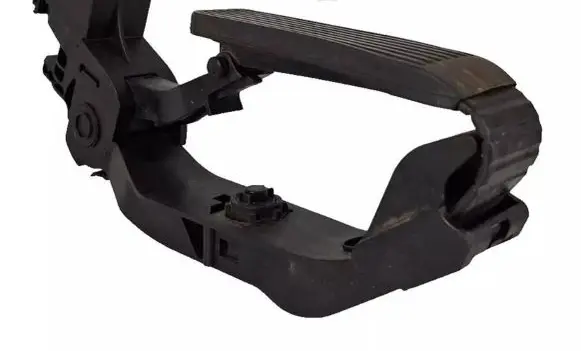 Mercedes-Benz E W211 Accelerator throttle pedal A2113000904