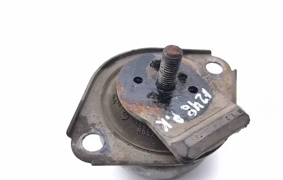 Maserati Quattroporte Engine mount bracket 176995