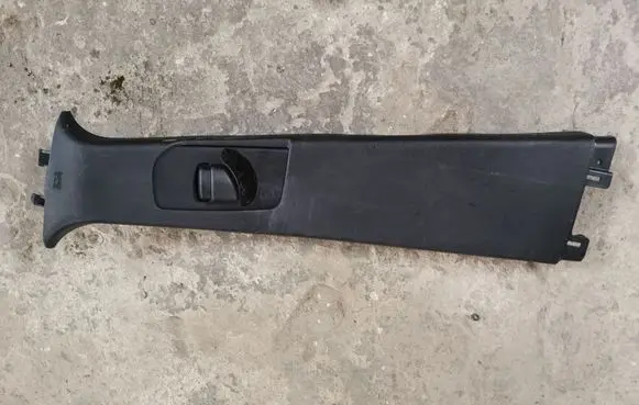 Dodge Durango (B) pillar trim (top) 101540110BLR