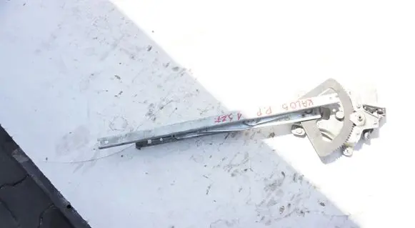 Front wiper linkage and motor