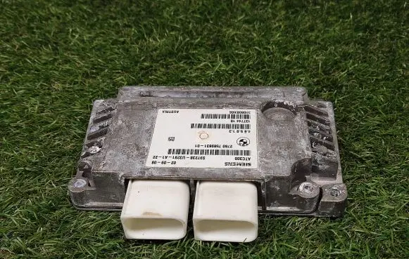 BMW 3 E90 E91 Transfer box differential control unit 7589831 2760758983101