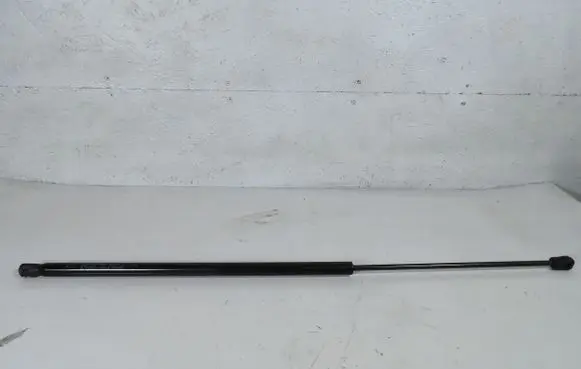 Opel Insignia A Shock absorber/damper mounting bracket 