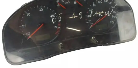 Volkswagen PASSAT B5 Speedometer (instrument cluster) 3B1919860C