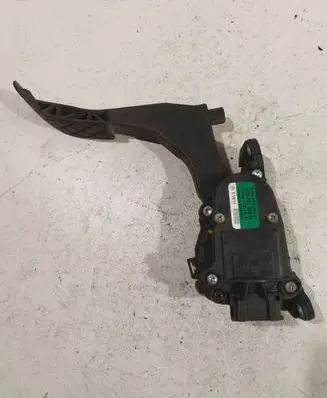 Skoda Fabia Mk2 (5J) Accelerator throttle pedal 6Q1721503M 6PV00849631 1K1721503AN