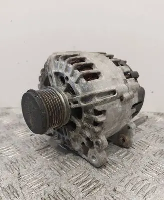Volkswagen Golf VI Generator/alternator 03L903023A 210016298 2608901A