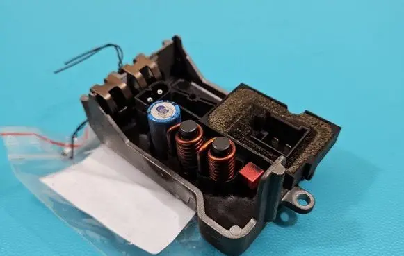 Mercedes-Benz E W211 Heater blower motor/fan resistor A2308210251 IMPRK1446931