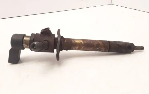 Jaguar XJ X350 Fuel injector 5U3Q9K546AA 5U3Q9K546