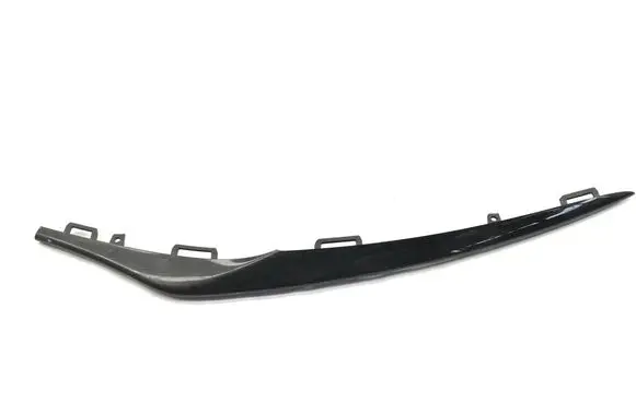 Front bumper lip