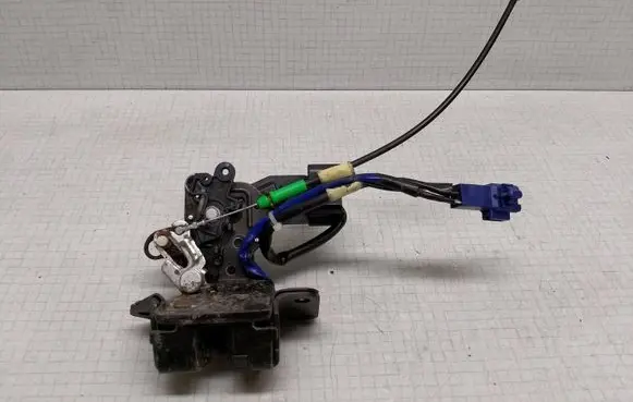 Toyota Corolla E120 E130 Tailgate/trunk/boot lock/catch/latch CTP6J25104