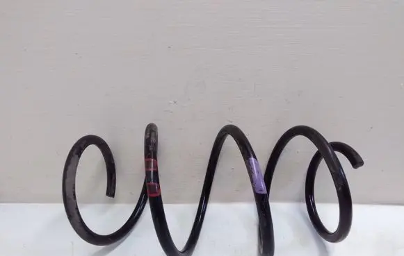 Toyota Prius (XW50) Front coil spring