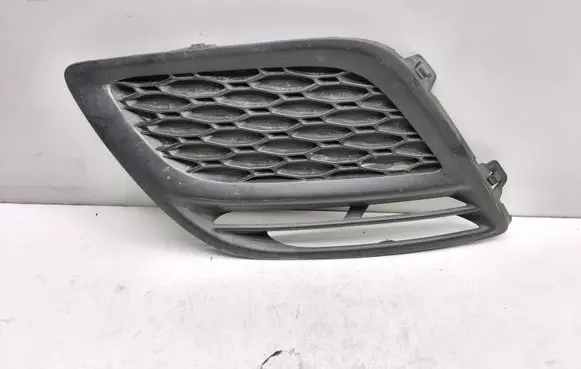 Volvo XC60 Front bumper lower grill 31290658