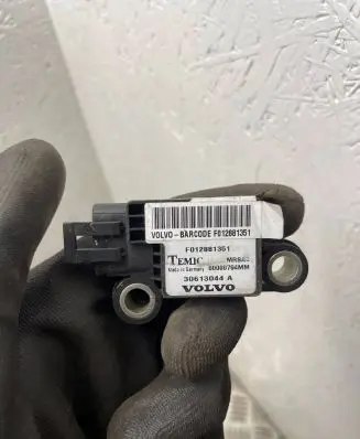 Volvo S40, V40 Airbag deployment crash/impact sensor 30613044A 00000794MM F012881351