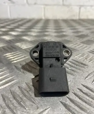 Volkswagen PASSAT B6 Air pressure sensor 059906051