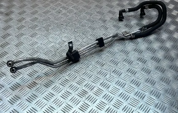Jaguar XF X250 Gearbox oil cooler pipe/hose 9X237R081AC 03130127