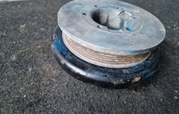 BMW 3 F30 F35 F31 Crankshaft pulley 8638534