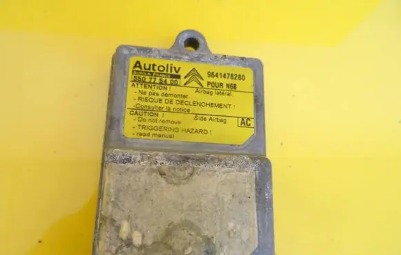 Citroen Xsara Picasso Airbag control unit/module 550775400