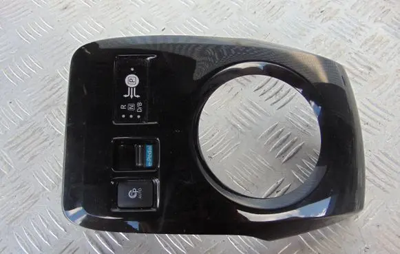 Nissan Leaf II (ZE1) Central console control unit 969415SH0A 969UA5SH0A