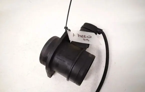 Skoda Octavia Mk2 (1Z) Mass air flow meter 0281002531 038906461b