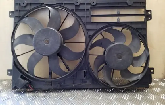Volkswagen PASSAT B7 Radiator cooling fan shroud 1K0121207BC