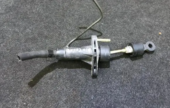 Clutch master cylinder