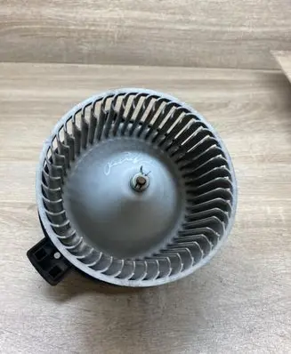 Mazda 2 Heater fan/blower 8940000232