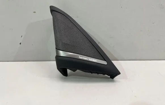 BMW 5 G30 G31 G38 Front door speaker cover trim 7409155