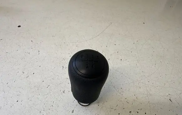 Volkswagen Transporter - Caravelle T5 Gear lever shifter trim leather/knob