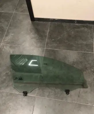 KIA Sportage Front door window glass four-door 43R00351 DOT618M351AS2