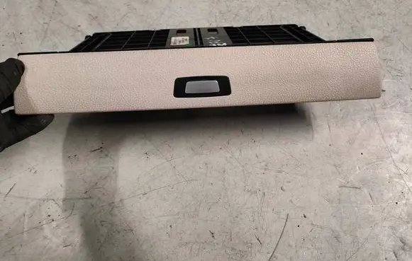 BMW 5 GT F07 Glove box 9199118