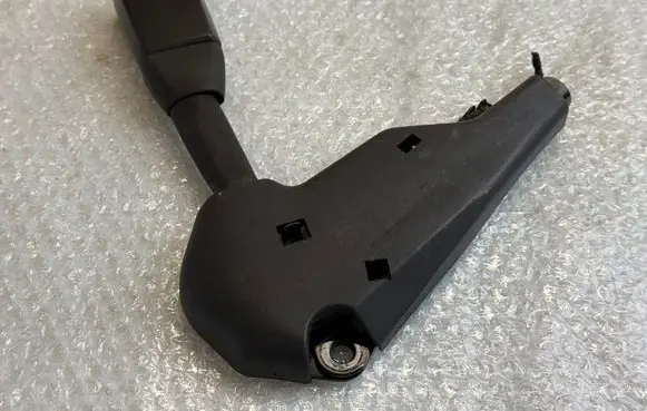 BMW 5 E39 Front seatbelt buckle 8257795 72118257795
