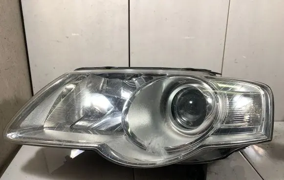 Volkswagen PASSAT B6 Headlight/headlamp 3C0941005N