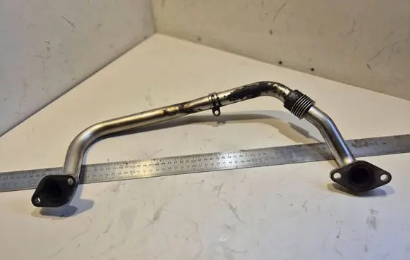 Skoda Octavia Mk2 (1Z) EGR valve line/pipe/hose 03G131521A