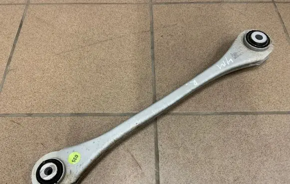 Audi Q7 4M Rear control arm 4M0501530N