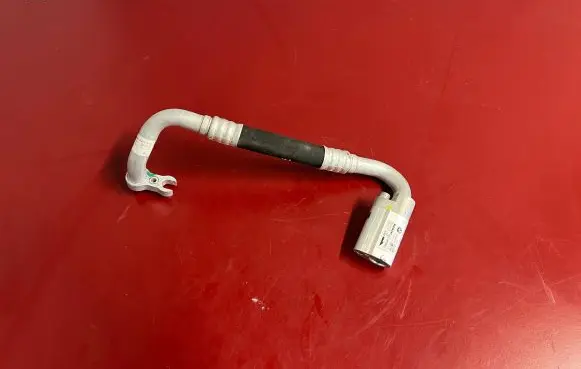 BMW iX Air conditioning (A/C) pipe/hose 5A01C70 5A06B56 64505A01C70