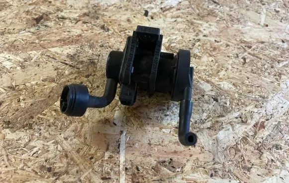 Opel Zafira A Turbo solenoid valve 4522371