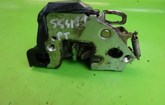 Mercedes-Benz W123 Rear door lock