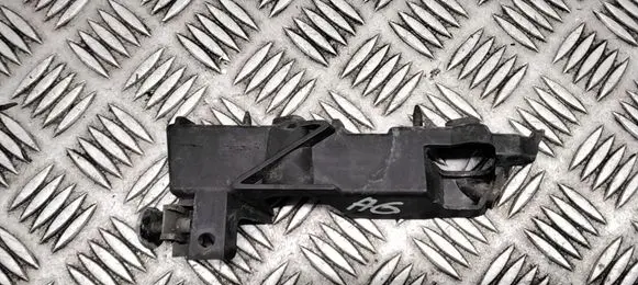 Audi A6 C7 Front bumper mounting bracket 4G0807284