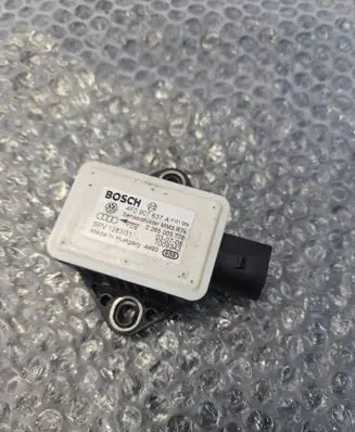 Audi A6 S6 C6 4F ESP acceleration yaw rate sensor 8E0907637A 0265005776 4F0907637A