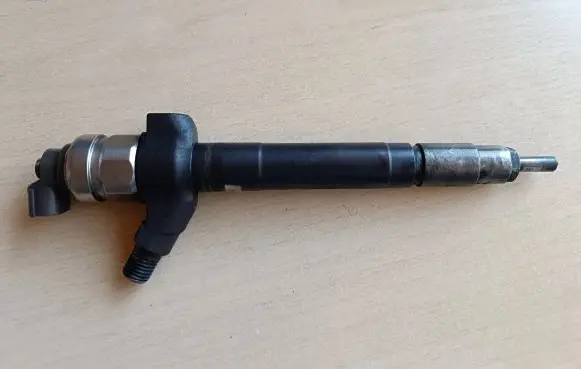 Ford Transit Fuel injector 6C1Q9K546AC 09M15646