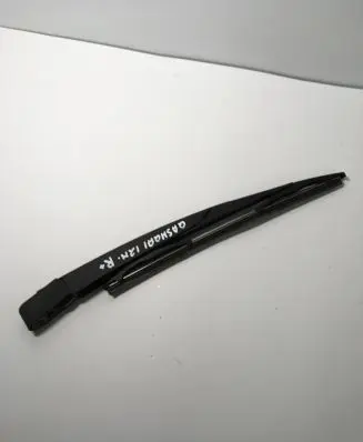 Nissan Qashqai Rear wiper blade arm