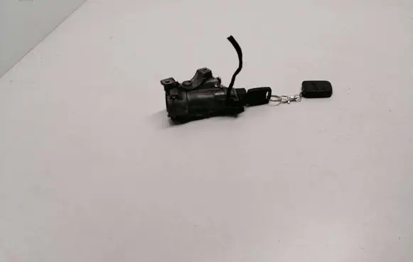 Audi A4 S4 B5 8D Ignition lock 4B0905851C
